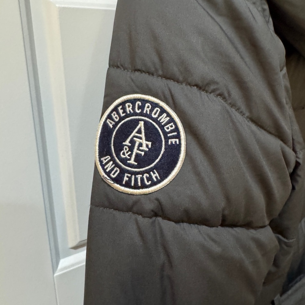Abercrombie & Fitch Women's Black Y2K Puffer Coat| Parka| - Picture 4 of 5